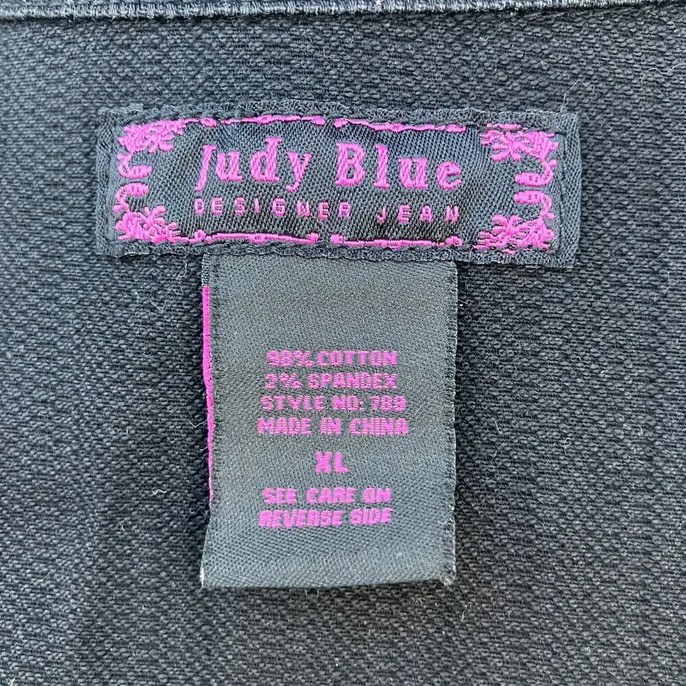 Judy Blue Denim Jacket XL 33” Black Rhinestone Cropped Stretch Western Cowgirl - Picture 11 of 11